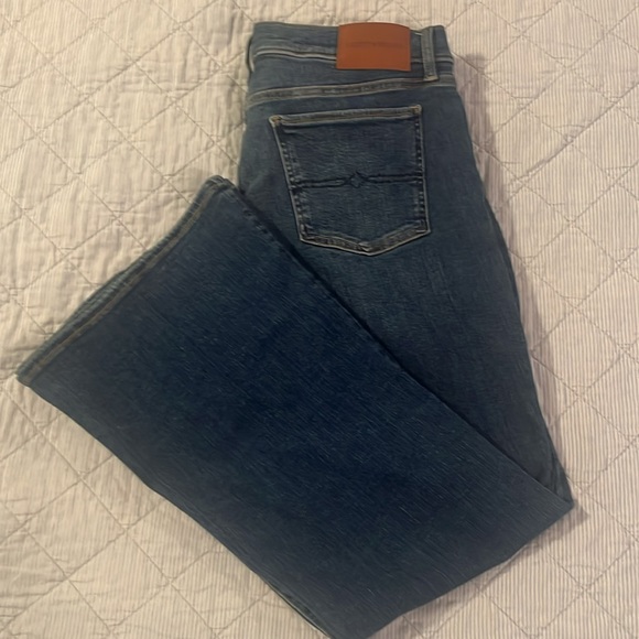 Lucky Brand Jeans - Picture 2 of 4